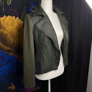 Sharagano. Hunter green. Polyester Jacket.